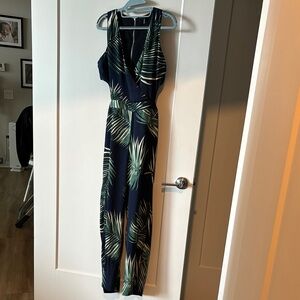 Elegant Green and Black Palm Print Dress